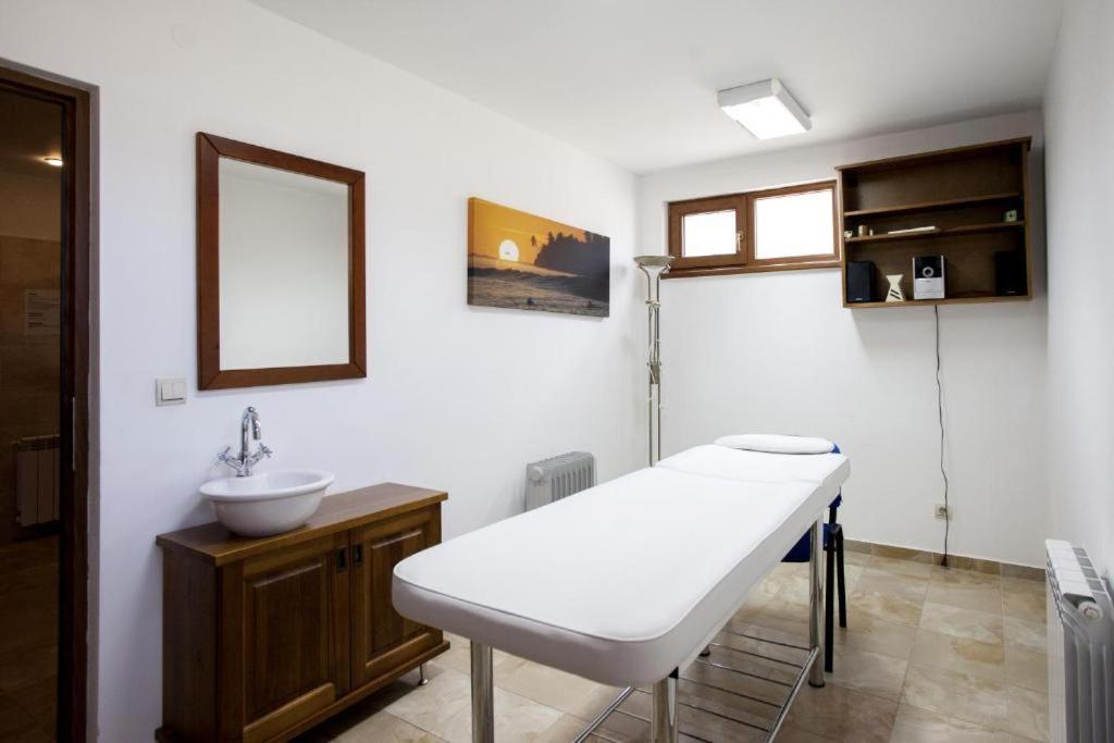 One Bedroom Apartment Pirin Lodge Банско Экстерьер фото
